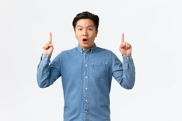 一个表示数据安全的盾牌和锁的图标